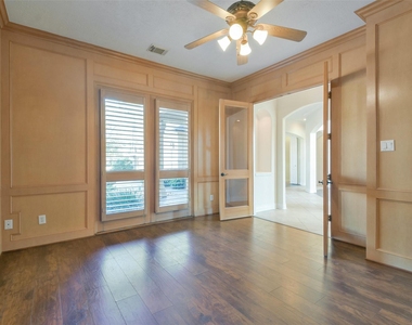 8114 Hideaway Lake Circle - Photo Thumbnail 17