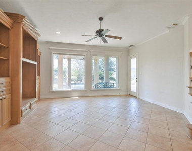 8114 Hideaway Lake Circle - Photo Thumbnail 7