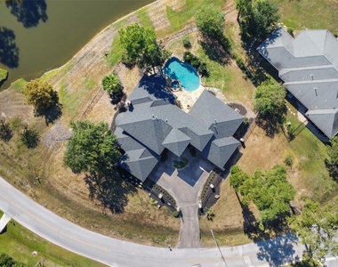 8114 Hideaway Lake Circle - Photo Thumbnail 45