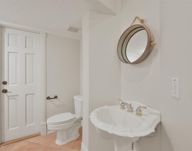 8114 Hideaway Lake Circle - Photo Thumbnail 18
