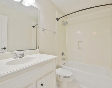 8114 Hideaway Lake Circle - Photo Thumbnail 36