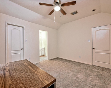 6806 Rhodes Court - Photo Thumbnail 32