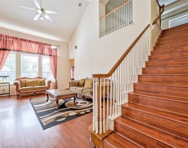 6806 Rhodes Court - Photo Thumbnail 11