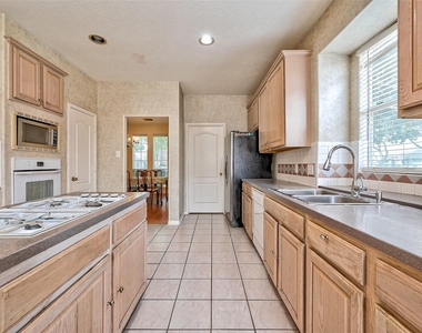 6806 Rhodes Court - Photo Thumbnail 21