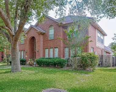 6806 Rhodes Court - Photo Thumbnail 3