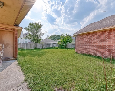 6806 Rhodes Court - Photo Thumbnail 47