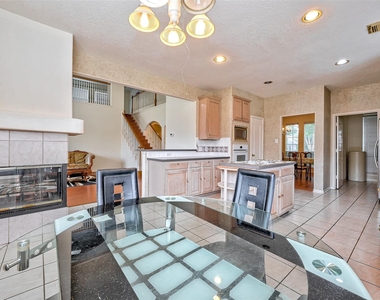 6806 Rhodes Court - Photo Thumbnail 25