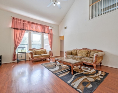 6806 Rhodes Court - Photo Thumbnail 12