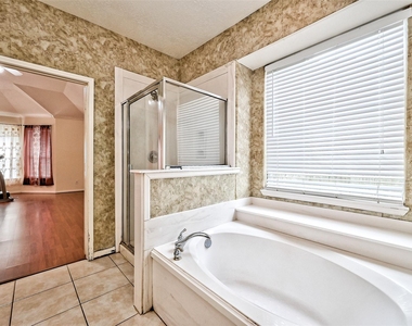 6806 Rhodes Court - Photo Thumbnail 41