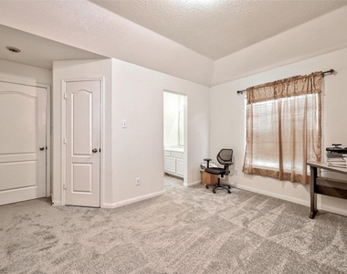 6806 Rhodes Court - Photo Thumbnail 37