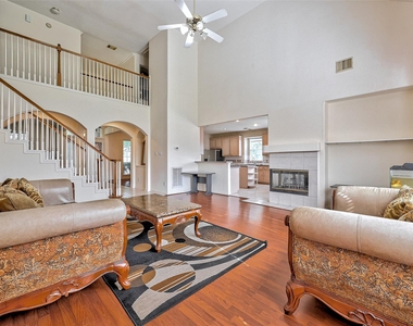 6806 Rhodes Court - Photo Thumbnail 13