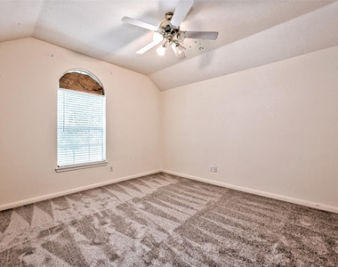 6806 Rhodes Court - Photo Thumbnail 30