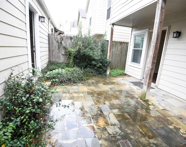 1008 Andrews Street - Photo Thumbnail 19