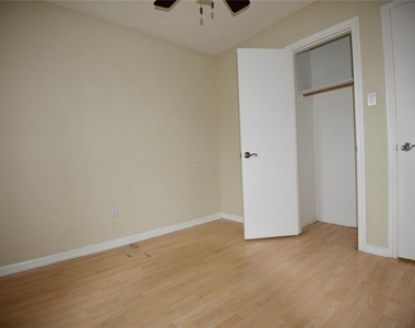 1008 Andrews Street - Photo Thumbnail 7