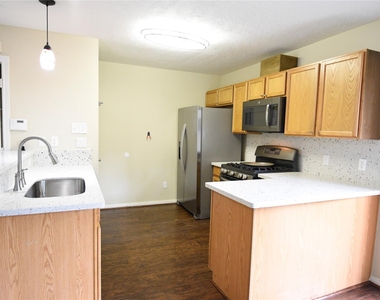 1008 Andrews Street - Photo Thumbnail 1