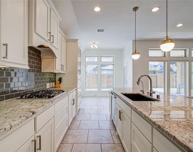 6614 Rising Hills Lane - Photo Thumbnail 16