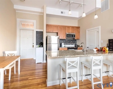 1144 W Grace Street - Photo Thumbnail 2