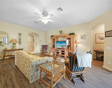 2454 Blackburn Circle - Photo Thumbnail 10