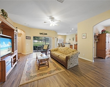 2454 Blackburn Circle - Photo Thumbnail 7
