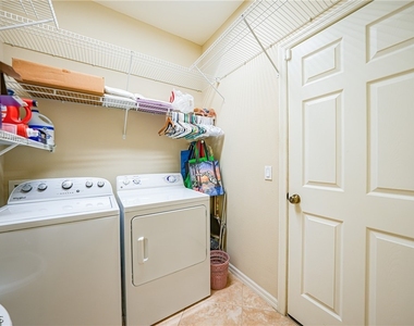 2454 Blackburn Circle - Photo Thumbnail 22