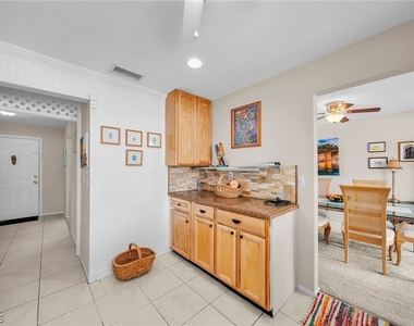 13540 Stratford Place Circle - Photo Thumbnail 2