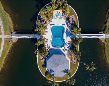 13540 Stratford Place Circle - Photo Thumbnail 18