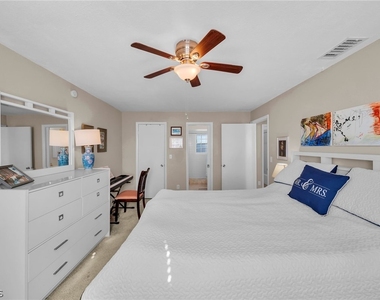 13540 Stratford Place Circle - Photo Thumbnail 15