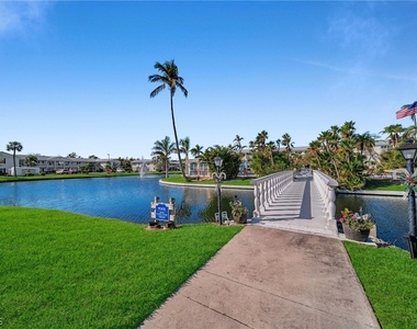 13540 Stratford Place Circle - Photo Thumbnail 23