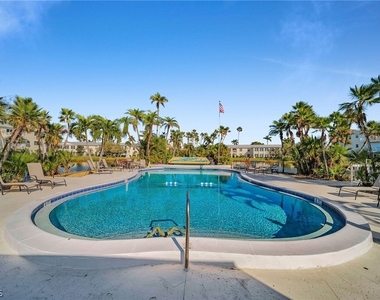 13540 Stratford Place Circle - Photo Thumbnail 27