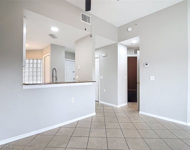 12151 Summergate Circle - Photo Thumbnail 10