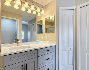 12151 Summergate Circle - Photo Thumbnail 21