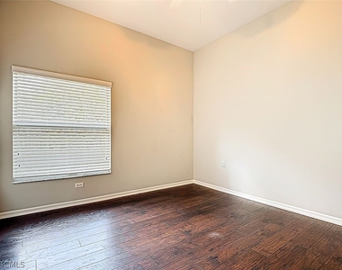 12151 Summergate Circle - Photo Thumbnail 25
