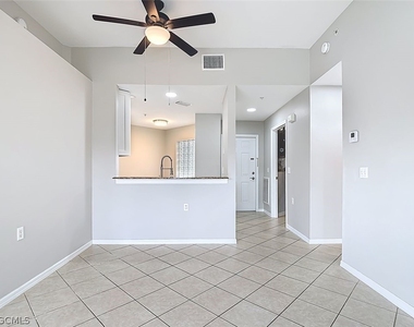 12151 Summergate Circle - Photo Thumbnail 9