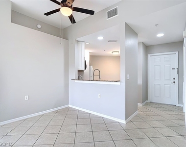 12151 Summergate Circle - Photo Thumbnail 14