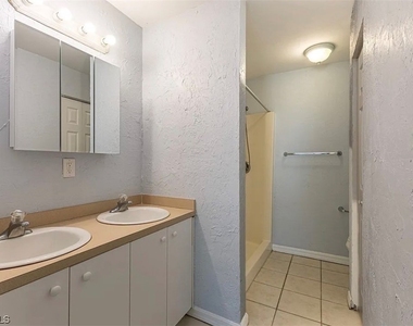 4716 1st Street Sw - Photo Thumbnail 8