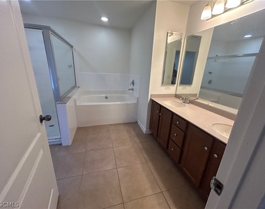 227 Nw 3rd Terrace - Photo Thumbnail 7