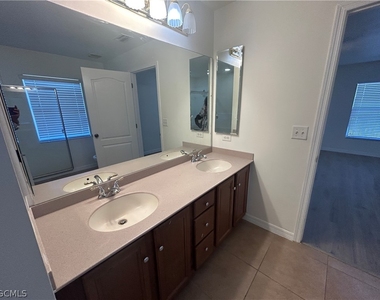 227 Nw 3rd Terrace - Photo Thumbnail 8