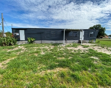 8086 Heck Drive - Photo Thumbnail 1