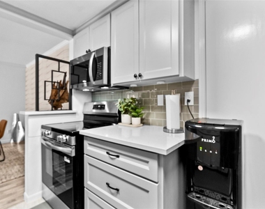 604 S Ripple Creek Drive - Photo Thumbnail 10