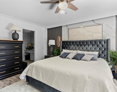 604 S Ripple Creek Drive - Photo Thumbnail 16