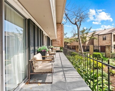 604 S Ripple Creek Drive - Photo Thumbnail 6