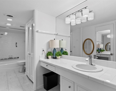 604 S Ripple Creek Drive - Photo Thumbnail 17