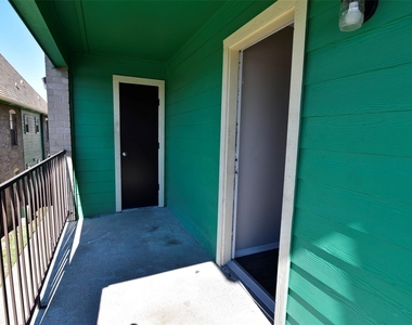 14403 Pavilion Point - Photo Thumbnail 7