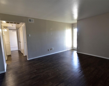 14403 Pavilion Point - Photo Thumbnail 1