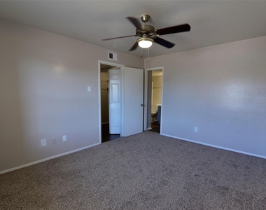 14403 Pavilion Point - Photo Thumbnail 2