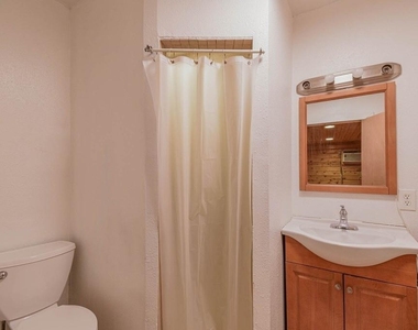 20011 Parkway Lane - Photo Thumbnail 19
