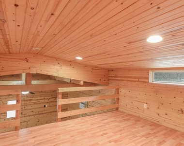 20011 Parkway Lane - Photo Thumbnail 13