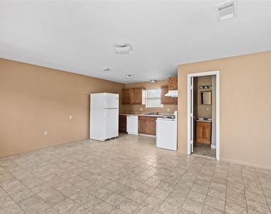 2200 Peach Avenue - Photo Thumbnail 9
