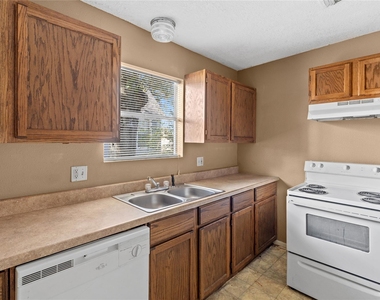 2200 Peach Avenue - Photo Thumbnail 6