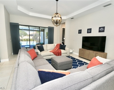 8191 Lucello Terrace S - Photo Thumbnail 9